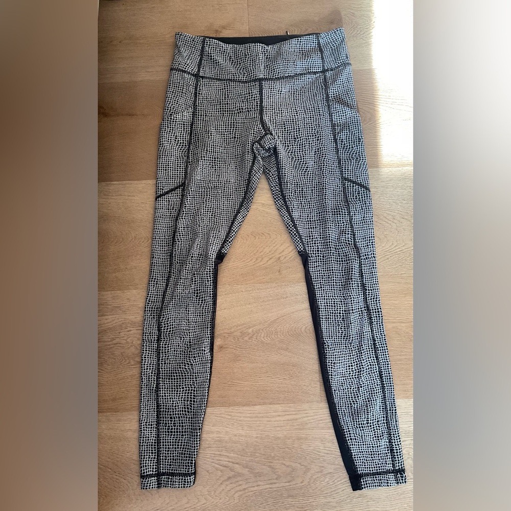 lululemon athletica Black & White Printed High-Rise Leggings